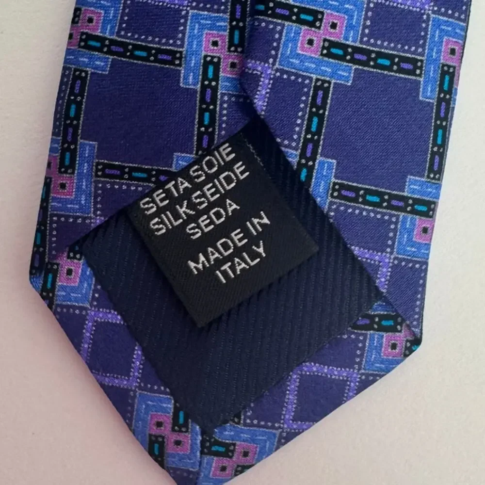 Ermenegildo Zegna NWOT Men's 100% Silk Patterned Tie Made in Italy